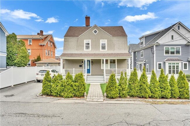 Building Photo - 12 Observatory Ave