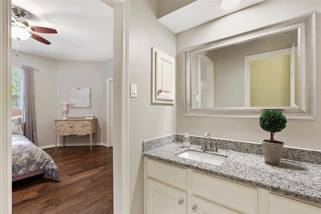Building Photo - 71 Ivory Moon Pl