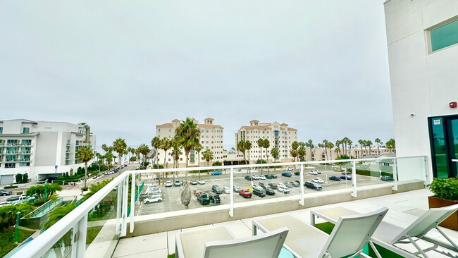 Building Photo - Brand New High-Rise Condo Unit with Stunning Community Amenities, Ocean Views, & MORE!