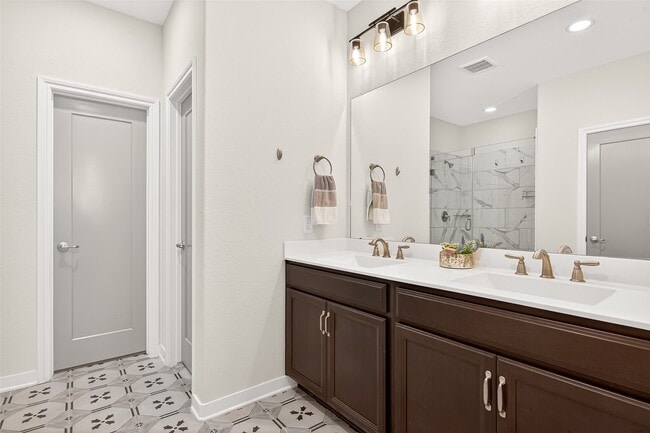 Building Photo - 26102 Lazy Waters Dr