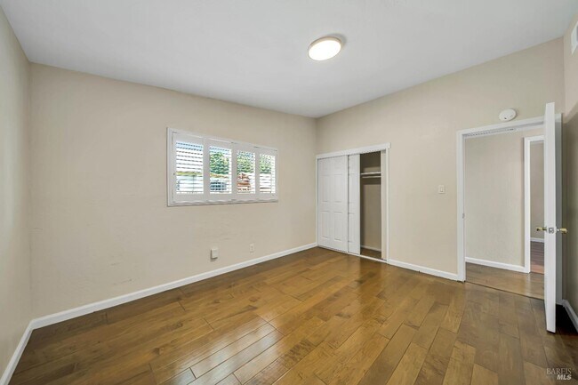 Building Photo - 1012 McKinley St