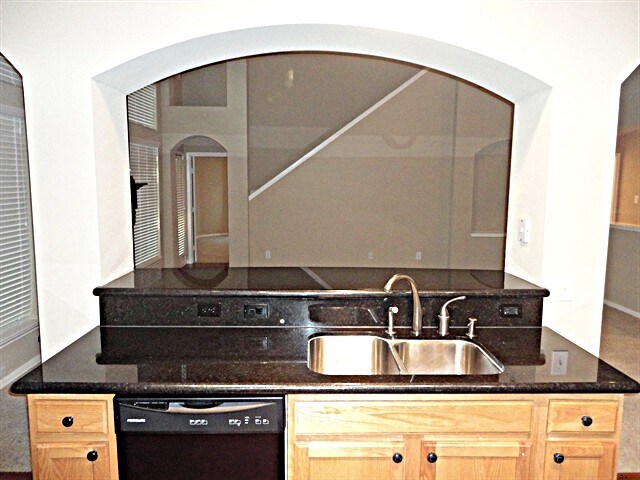 Building Photo - 8731 Camber Brook Dr