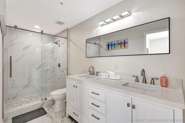 Building Photo - 802 W Windward Way