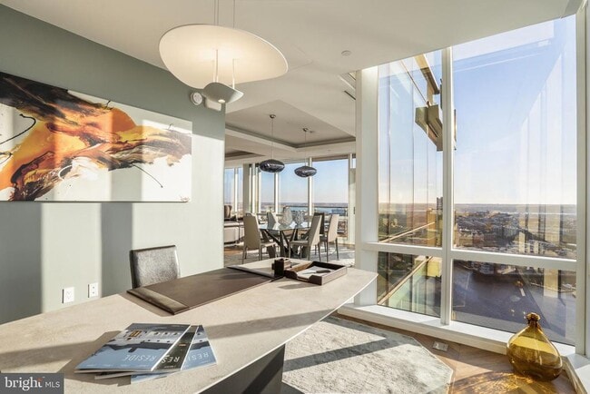 Building Photo - 300 International Drive