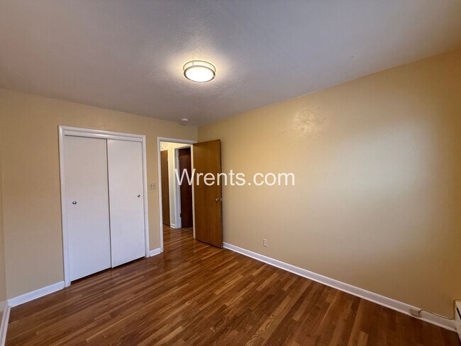 Building Photo - South Hill Charming corner lot 3 bed 2 bath in quiet neighborhood