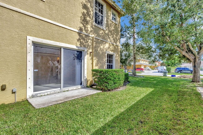 Building Photo - 14022 Wellington Trace