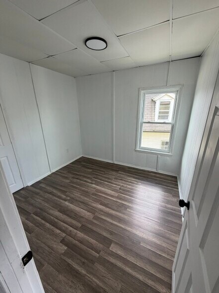 Building Photo - 173 Stafford Rd