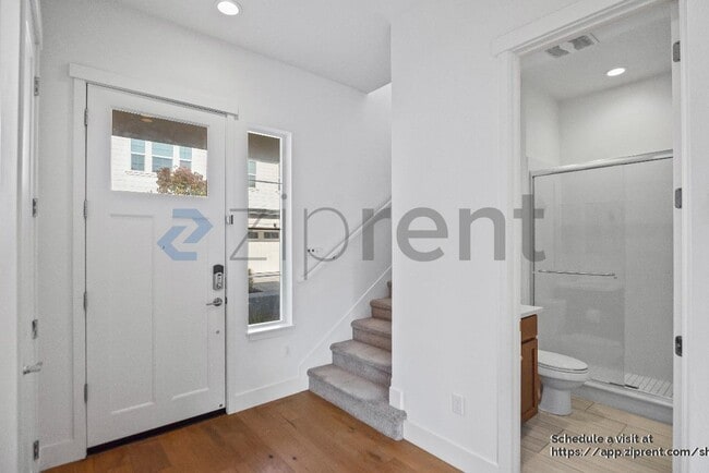 Building Photo - 8436 Compass Wy