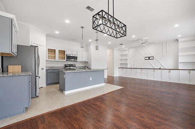 Building Photo - 2270 Hemingway Cir