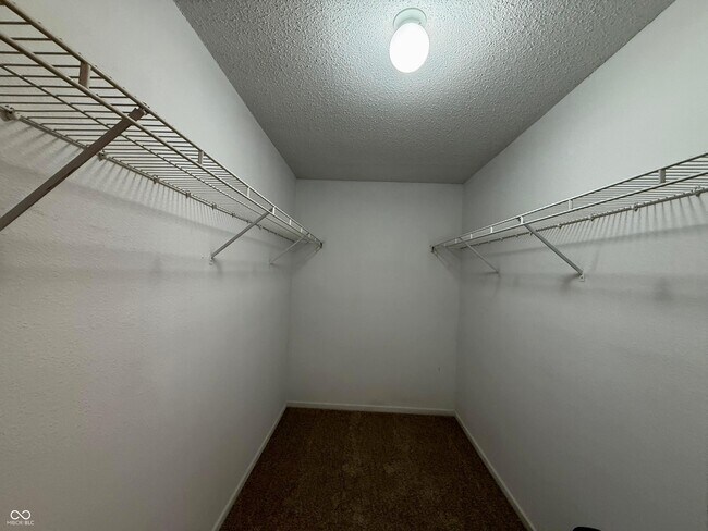 Building Photo - 11835 Buck Creek Cir