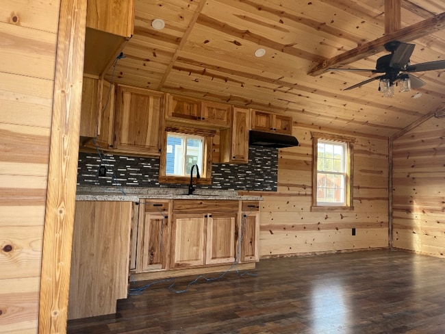 Building Photo - 26 Landon Ln