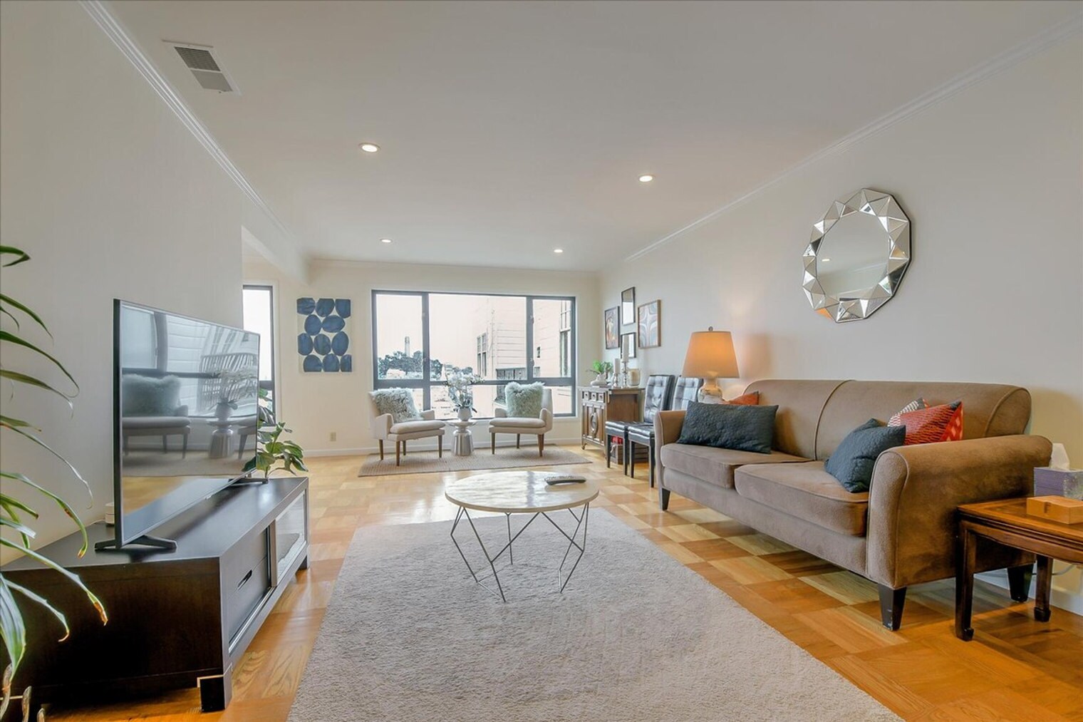 Building Photo - 1021 Greenwich St