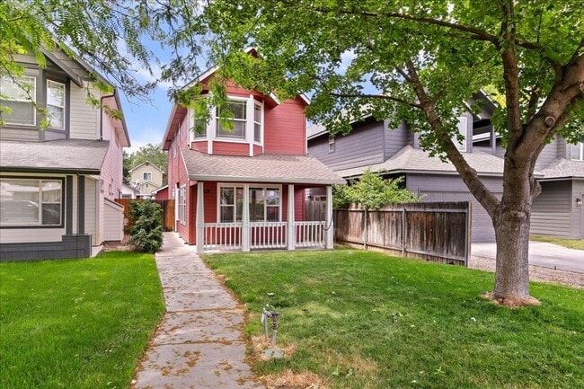 Building Photo - Boise Living at Its Best, A Stylish 3 Bed Home Near BSU, Downtown & the Greenbelt!