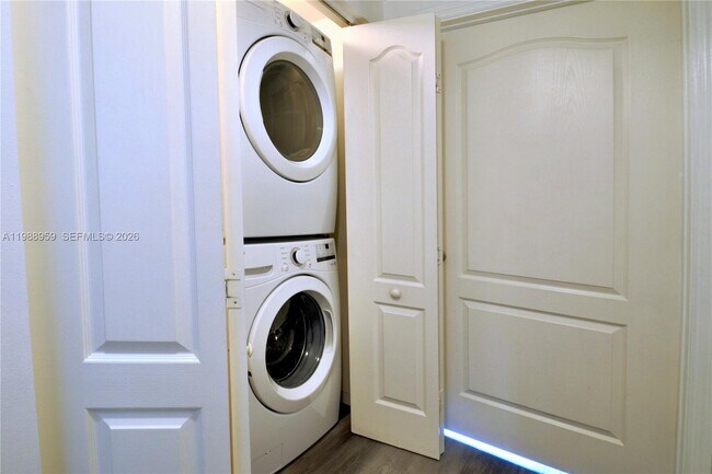 Building Photo - 110 N Federal Hwy