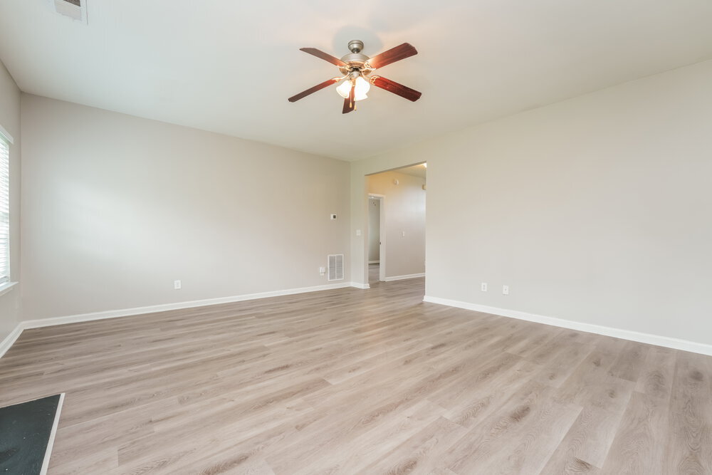 Building Photo - 1471 Ewing Farm Dr