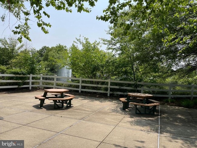 Building Photo - 46 Warwick Rd