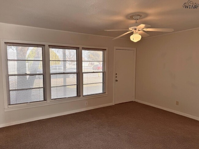 Building Photo - 2907 Moffett Ave