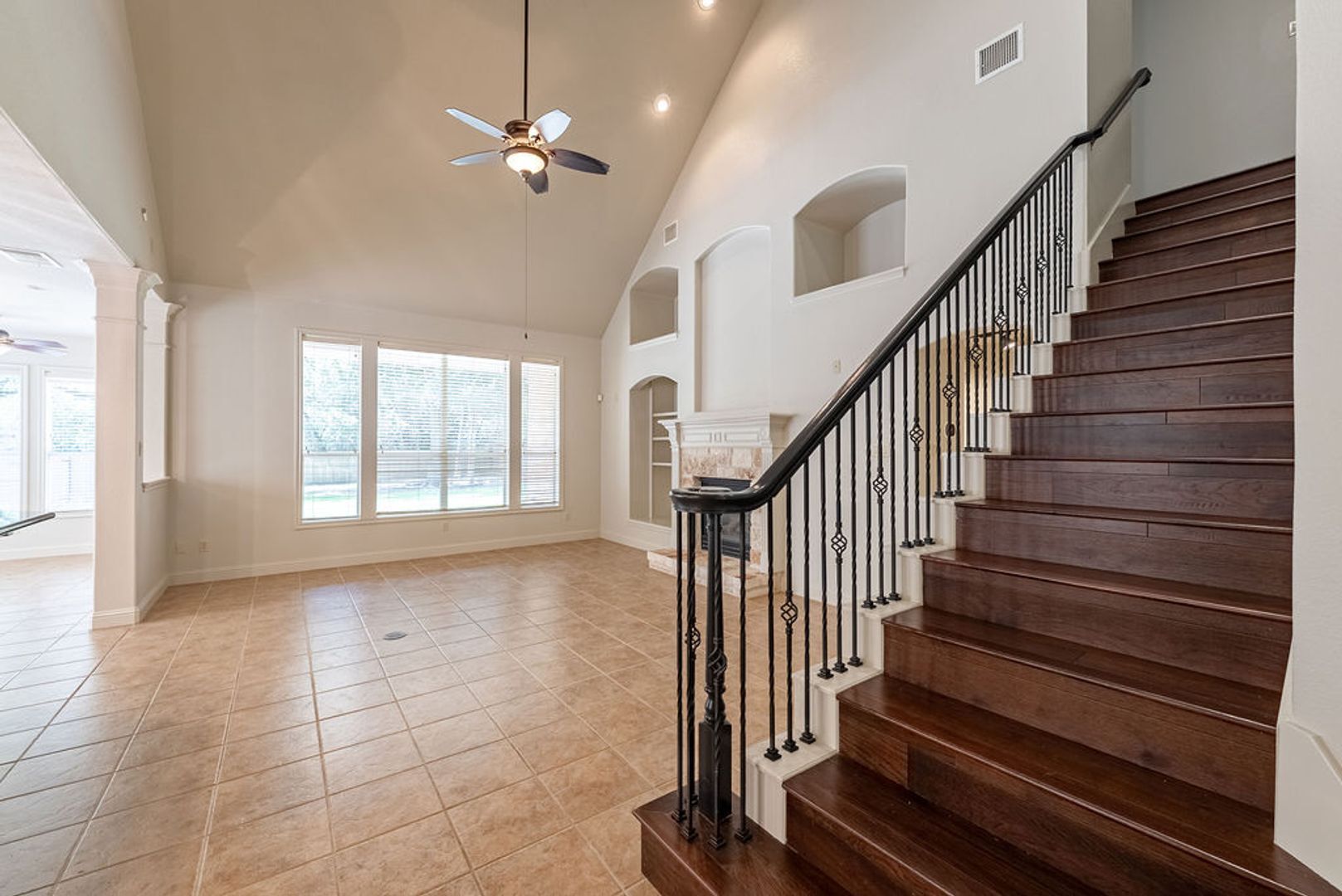 Building Photo - 7909 Adelaide Dr
