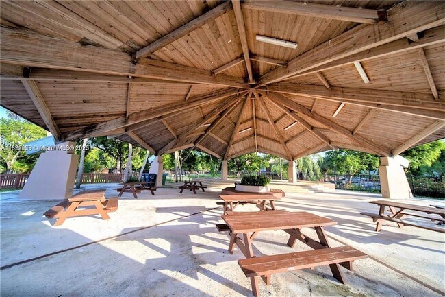 Building Photo - 6211 SW 116th Pl