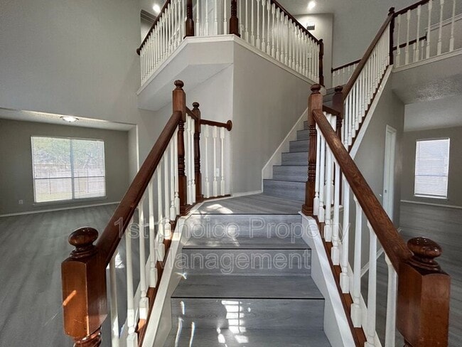 Building Photo - 4805 Misty Ridge Dr