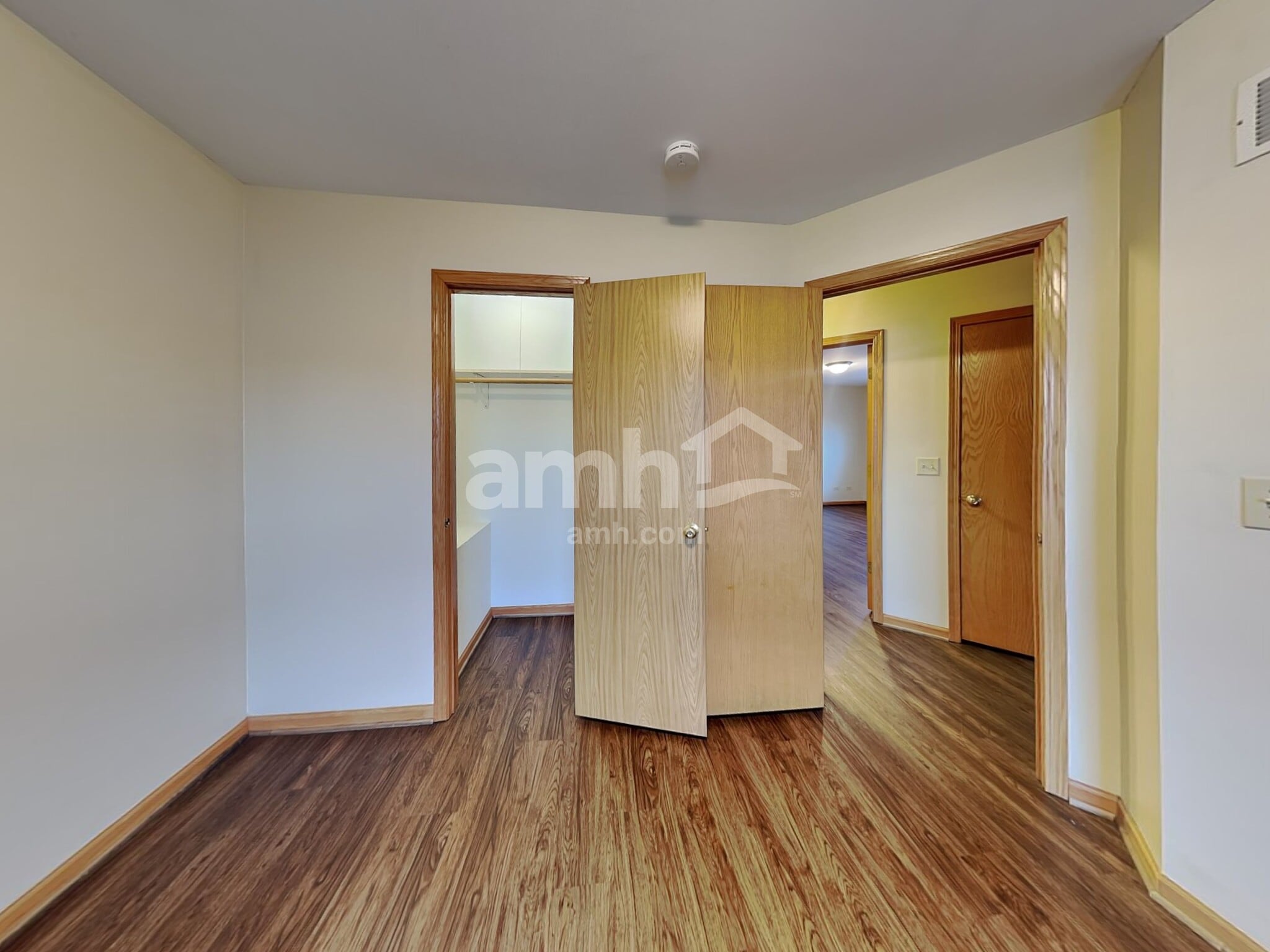 Building Photo - 1910 Prairie Ridge Dr