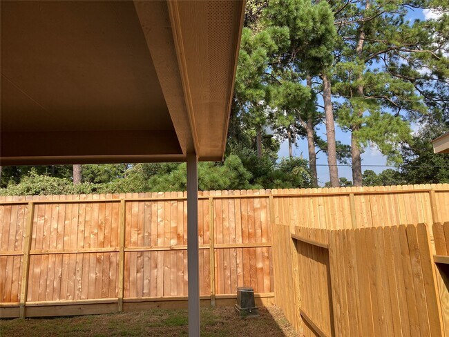 Building Photo - 22826 Ephesus Ave