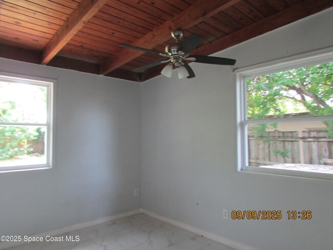 Building Photo - 1647 Dixie Way