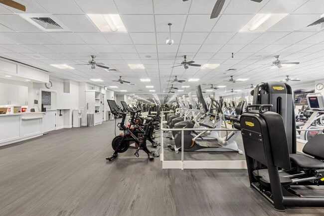 Building Photo - 17099 Ryton Ln