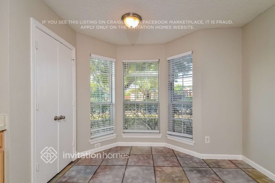 Building Photo - 4801 Mountain Ridge Ln