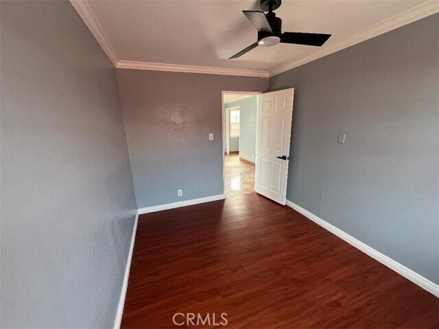 Building Photo - 2146 E Poppy St