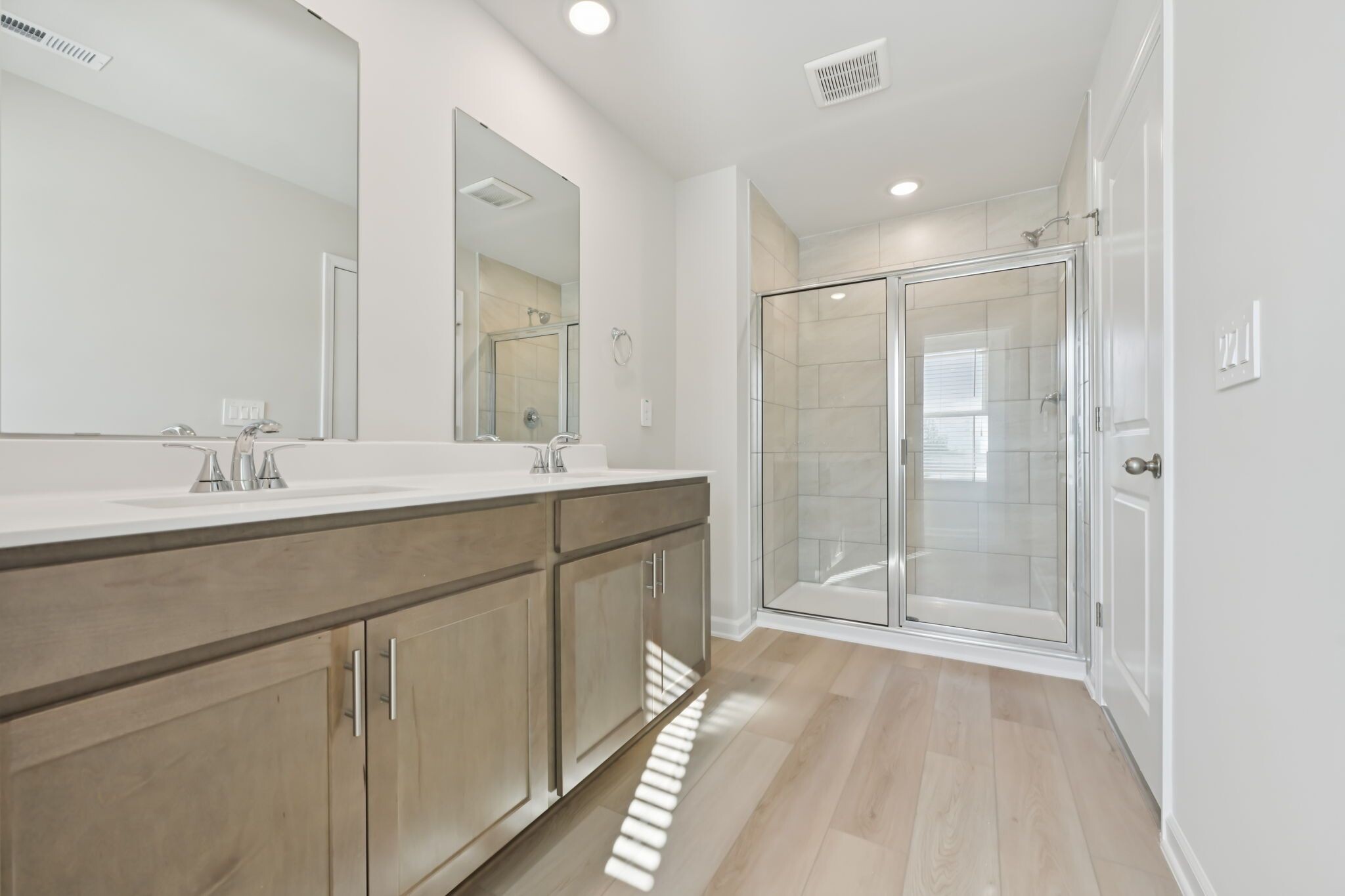 Building Photo - 726 Chandler Stone Dr