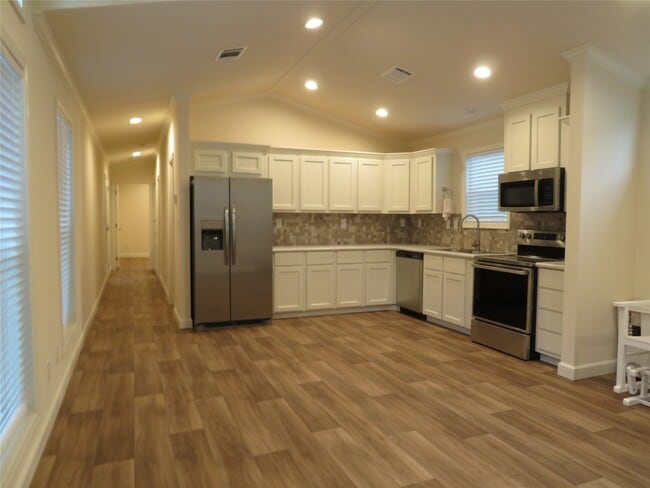 Building Photo - 2712 Bering St