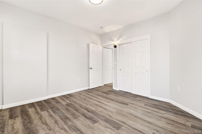 Building Photo - 21 Elysian Ave