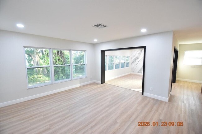 Building Photo - 3606 River Grove Dr