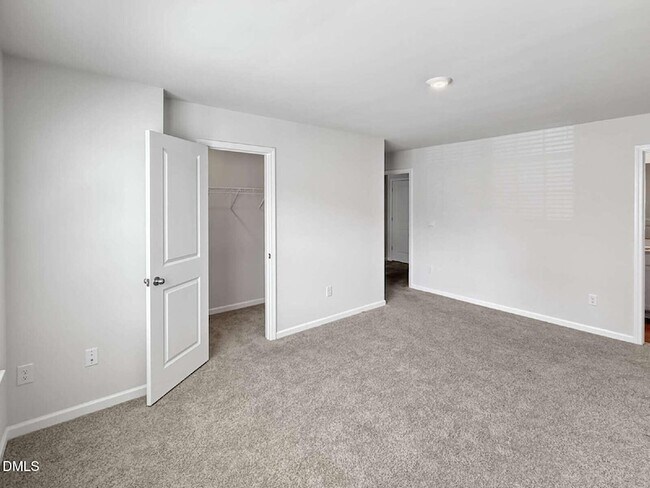 Building Photo - 3307 Alibird Ln
