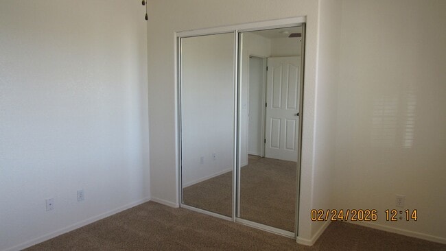 Building Photo - 3 Bedroom 2 bathroom 2 car garage