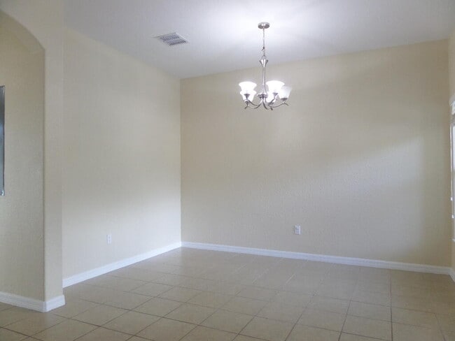 Building Photo - 322 Lake Monterey Cir