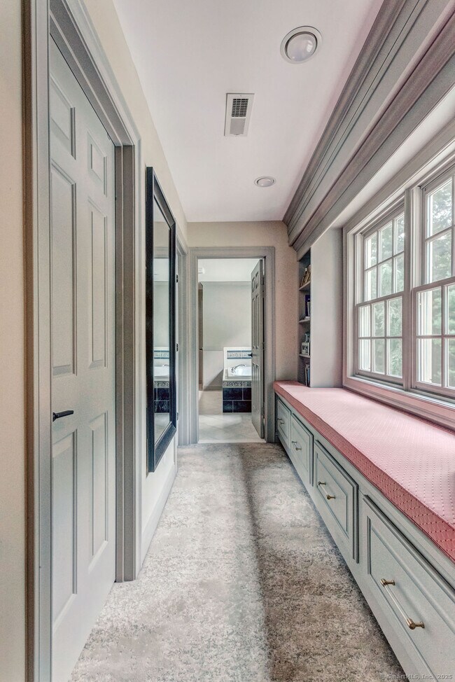 Building Photo - 76 High Hill Cir