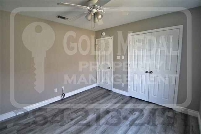 Building Photo - 2513 Jake Dr