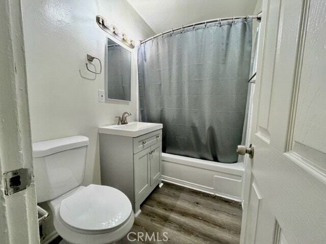 Building Photo - 685 E Vista Chino