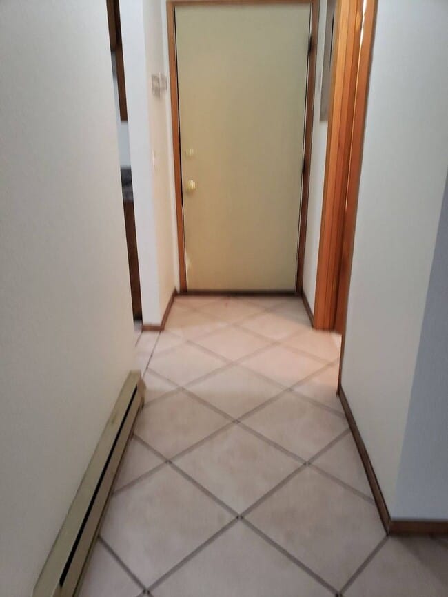 Building Photo - 2005 NE Terre View Dr