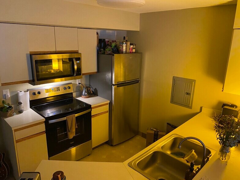 Building Photo - 20 S Boulder Cir
