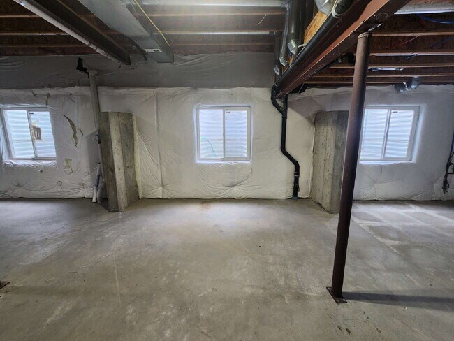 Building Photo - Beautiful 4 Bedroom Home In Beacon Point! Cherry Creek Schools!