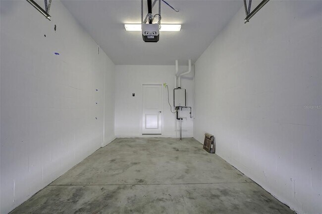 Building Photo - 8248 Cor Pne Wy
