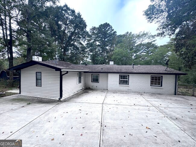 Building Photo - 3280 Stonewall Tell Rd