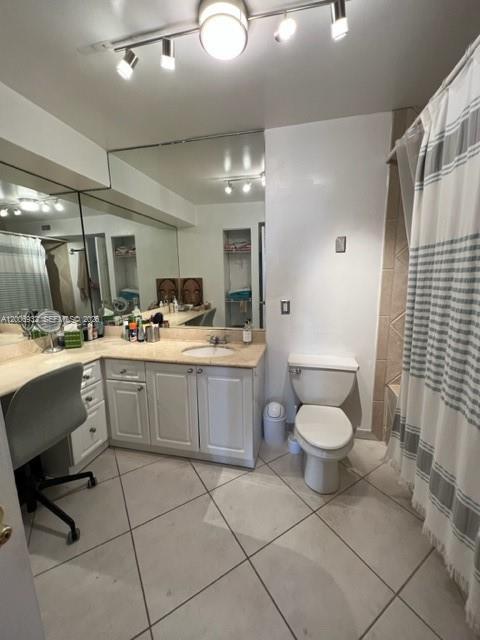 Building Photo - 6770 Indian Creek Dr