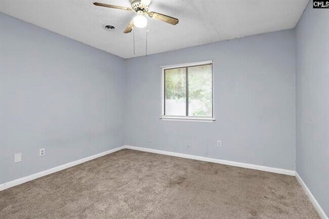 Building Photo - 1211 Metze Rd