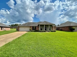 Building Photo - 3/2 For Rent in Byram!