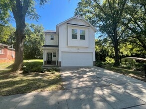 Building Photo - Welcome to this stunning 3-bedroom, 2.5-ba...