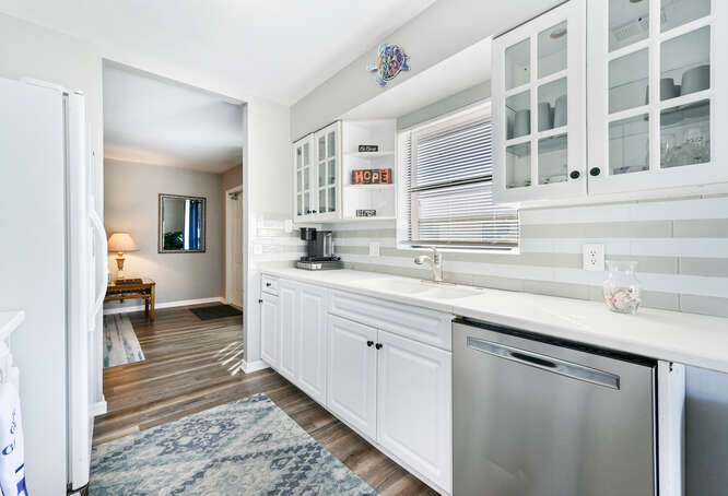 Building Photo - 253 2nd Ave